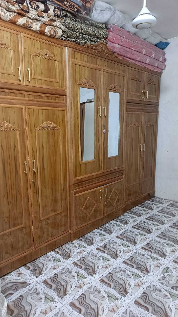 السلام عليكم غرفه للبيع مع اثاث بيت كامل ارجو الاتصال ع الرقم ‏‪***********‬‏
