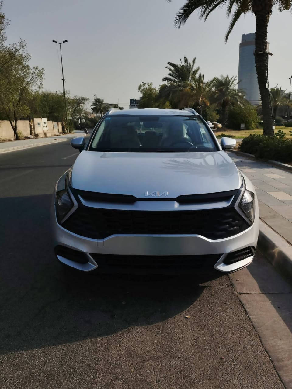سبورتج موديل ٢٠٢٥ ماشية ١١الف و٢٨٥ كيلو اخت الزيرو وكالة اكدال محرك ١٦٠٠ تيربو يعني بدون دوانز نص مواصفات السيارة فور ويل رقم بغداد وجاهزة السعر ٢١٨٠٠$ الاتصال ع الرقم ***********
