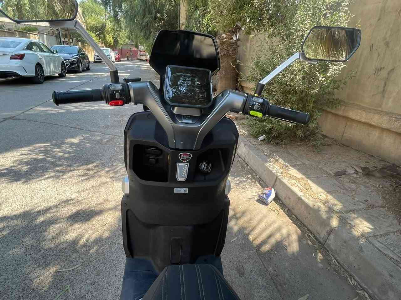 السلام عليكم شباب، معروض للبيع دراجة شحن نوع صاعقة (TAILG)  الدراجة نظيفة وبحالة ممتازة (أخت الزيرو)

السعر: مليون و 150 ألف دينار وبيه مجال بسيط المكان الموصل / الجانب الأيسرى للتواصل والاستفسار [***********] (متواجد اتصال وواتساب.
