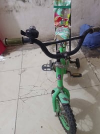 بيسكل نظيف تايراته جدد ب20مكاني سكلات 07852542828