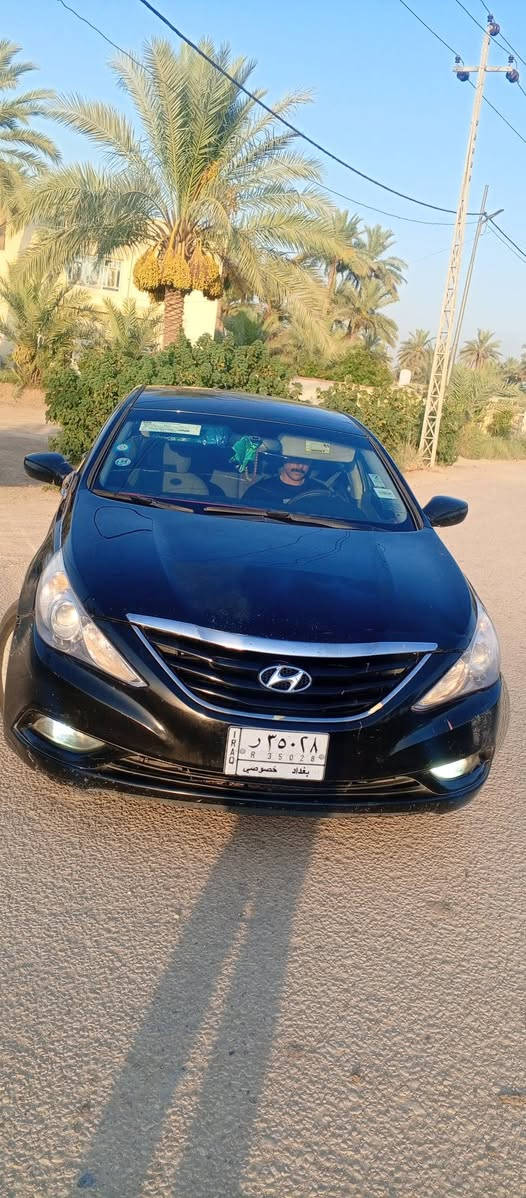 سوناتا 2012 بيه جاملغ وبنيد بدون دواخل ليبل واحد مكينة كير حدادية تبريد تخم تاير  كفالة رقم بغداد السيارة بأسمنا تحويل ثاني يوم السعر 105 وبيه مجال حك الجية مكانه بابل مكلف بنشر الاستفسار الاتصال على الرقم ***********

