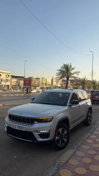 كراند شيروكي هايبرد • ٢٠٢٤ • رقم بغداد