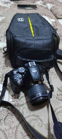 كاميرا نيكون • D5300 • نضافة ٩٦٪