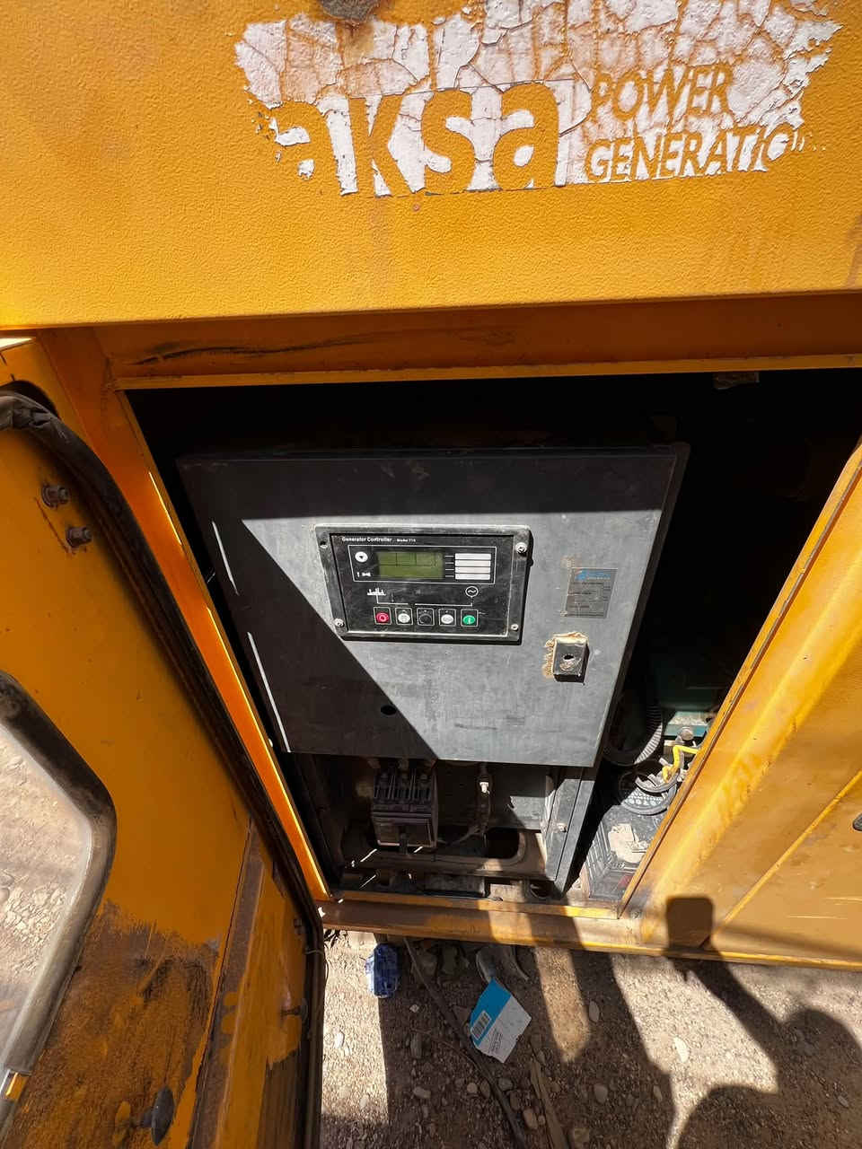 مولد كامنز 70kv للبيع اخو الجديد للتواصل على الرقم ***********

