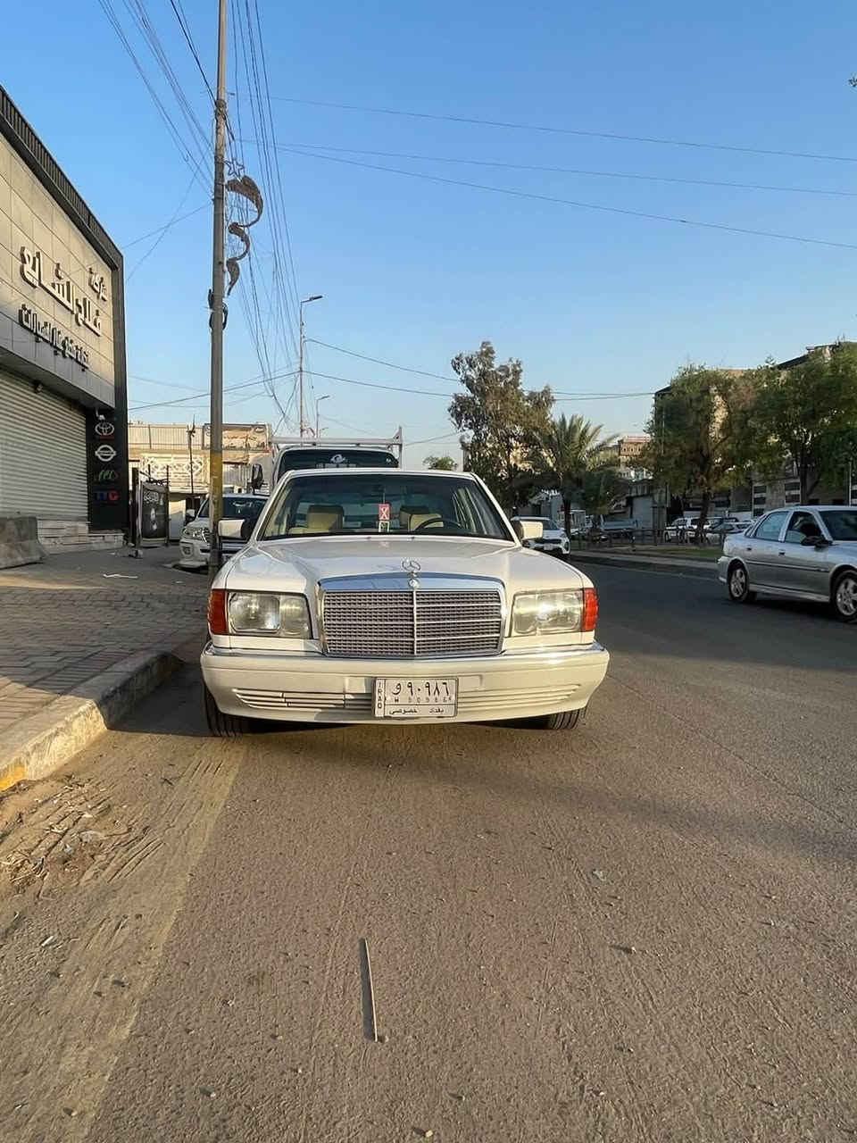 ليكم مارسدس موديل 88باب طويل سياره صبغ عام جماليه سياره كله على وظع الشركه داخل بيجي فتحه مكينه بلادي حدادي امايه خلفيه جديد كهربيات كفه شغاله 
اي ستفسار تصل ***********
بغداد
