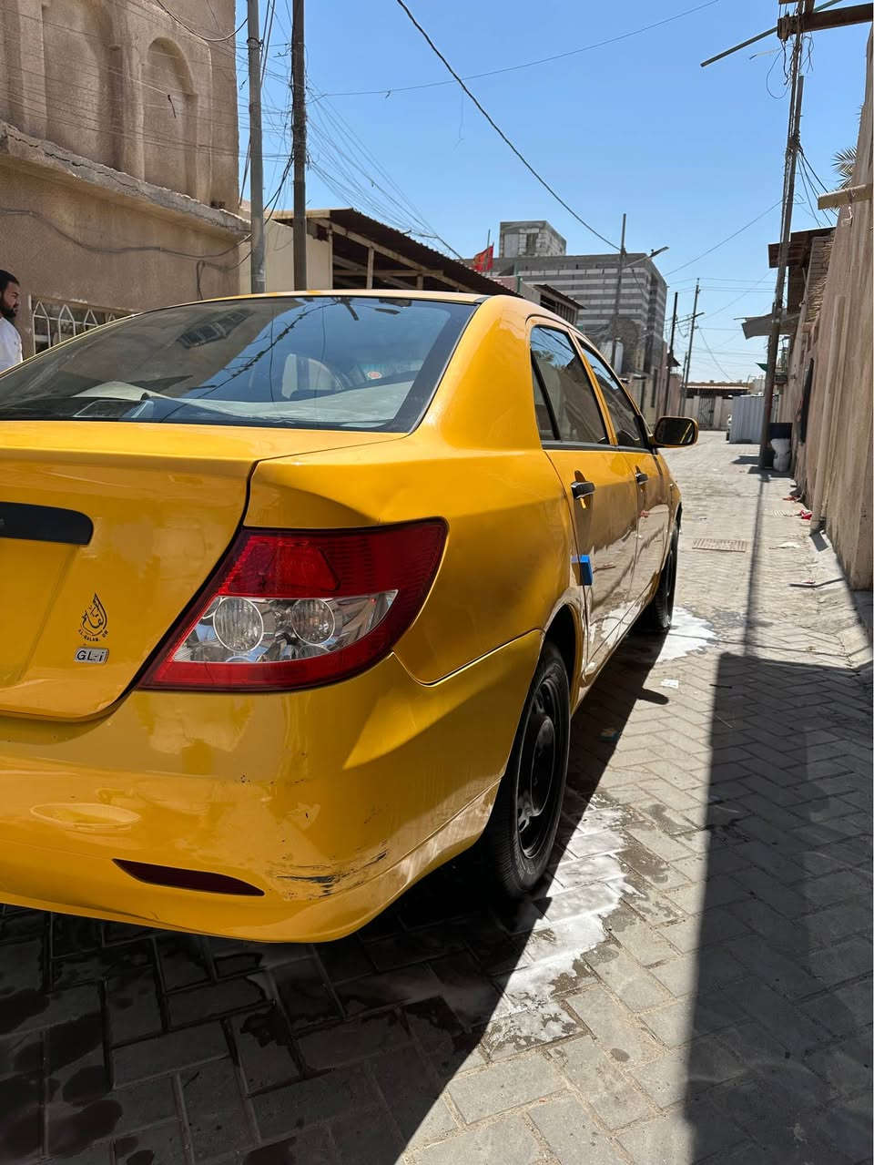 السلام عليكم بي واي دي f3 2019 حره كبل بسمك سياره مصفره هيئه وغرمات كفاله من صبغ فقط بيه ضربه بجم ضربه كد شبر ونص بدون كص  خفيفه حداديه جديده ستوه شادها مكينه محوره كورله 1800 تايرات اخو جديد سياره عوزه فقط دعاميه امامي فقط  مكان قبله سوق الكبير سعرها 65 وبيه مجال رقم الهاتف *********** البصرة, العراق
