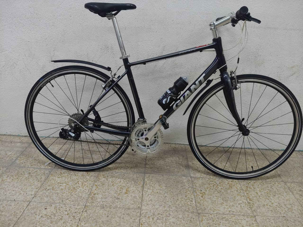 جاينت اسكيب • فريم M 50 • تايرات 28