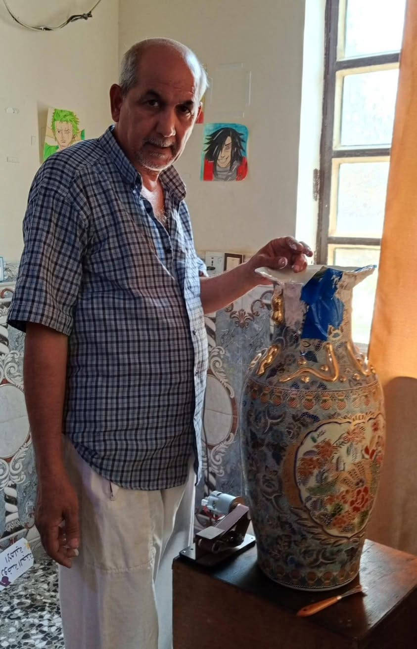 مستعدون لتصليح واعادة التحف الفنية بدون اثر للتصليح للاستفسار الاتصال علئ الرقم *********** او مراسلة الصفحة
