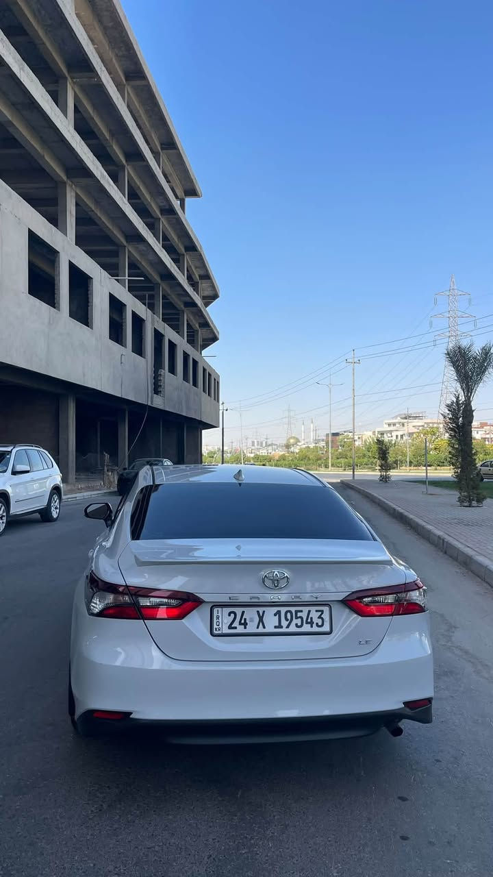سلام عليكم
Toyota camere 
موديل 2024 
موصفات LE 
لون سمنتي 
رقم : *********** 
اسيا: ***********
