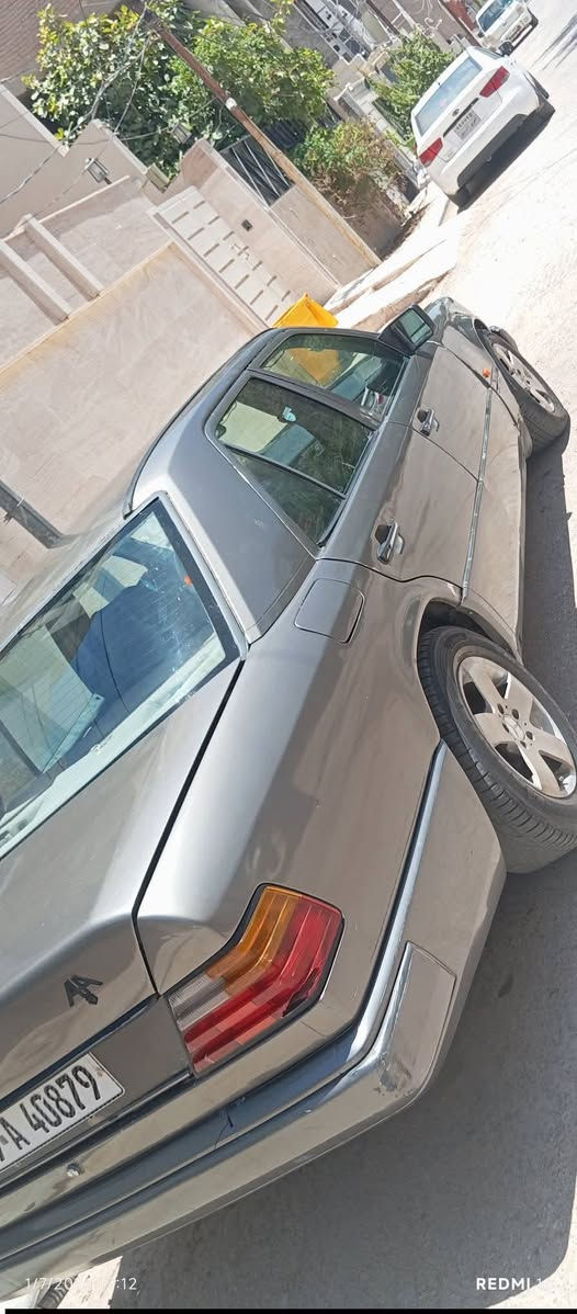 مارسدس موديل 91محور  محرك ياباني كهربائيات ومسجل ولايتات كامله وشغاله وتايرات وحدايديه نظيفات رقم كربلاء الدولي  بأسمي شرط التحويل المباشر سنويه غير نافذه سياره موجوده في النجف حي العداله السعر ٣٥ ورقه قفل
الملاحضات:-

١ـسياره غير مكفوله من الضربه والشواصي ابيع سويج اكفل فقط محرك وكير واصوليات تجي تشوفها وتقتنع بيها وتدلل

٢ـالتبريد عاطل غير شغال

٣ـالتواصل على رقم التلفون غير متواجد على الانترنيت

رقم التليفون ***********

مارسدس موديل 91محور  محرك ياباني كهربائيات ومسجل ولايتات كامله وشغاله وتايرات وحدايديه نظيفات رقم كربلاء الدولي  بأسمي شرط التحويل المباشر سنويه غير نافذه سياره موجوده في النجف حي العداله ( السعر ٣٥ ورقه) قفل 

للبيع فقط بدون مراوس
مارسدس موديل 91محور  محرك ياباني كهربائيات ومسجل ولايتات كامله وشغاله وتايرات وحدايديه نظيفات رقم كربلاء الدولي  بأسمي شرط التحويل المباشر سنويه غير نافذه سياره موجوده في النجف حي العداله السعر ٣٥ ورقه قفل

نص مكتوب في الصور:
- 1/7/2026 12:12 REDMI 12
- REDMI NOTE 10 PRO
- 1/7/2026 12:12 REDMI