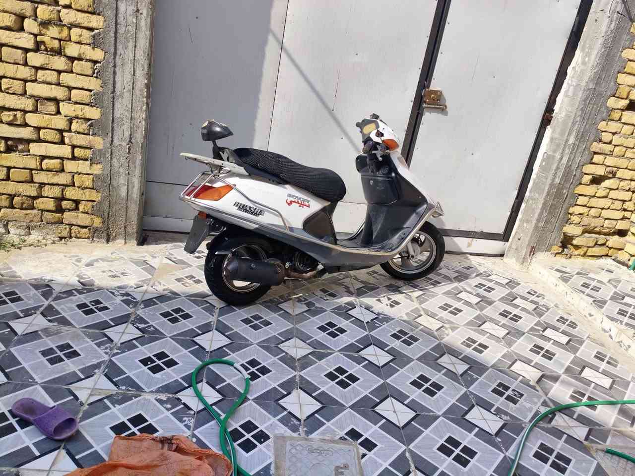 دراجه اللبيع سبيسي محرك مامفتوح 
موديله 2020دراجه جديدة كلشي شقال شراي يخابرني او 
يراسلني خاص ***********@
