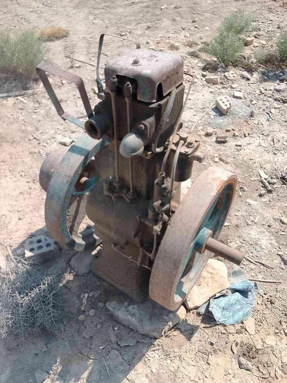 سلام عليكم ماطور شغال 8سلندر خنزير نظيف ماطور شغال عوزه بس تانكي كاز ***********
