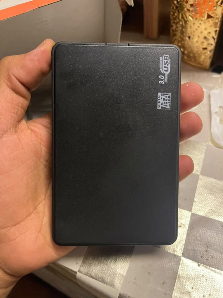 هارد خارجي • ٦٠٠جيجا • USB 3.0