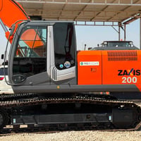 هيتاشي ZAXIS-200 • موديل ٢٠١٤ • حالة زيرو