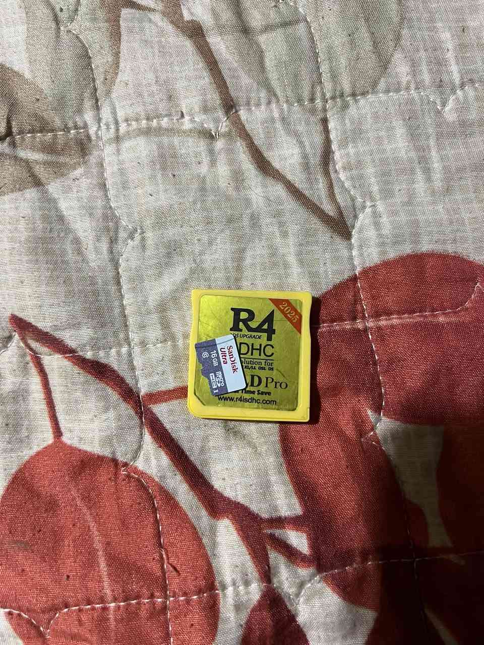 دي إس لايت • ٤٠٠ لعبة • نظيف جداً