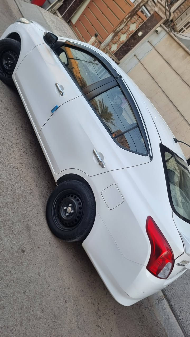 سني هندي للبيع موديل 2024 
رقم اربيل السياره باسمي اتريد تحويل او وكاله براحتك
ماشيه 103.000 
بدون حادث 
شاشه . كامره دواره بلادي .اربعه جام كهرباء .
قطعتين تبريد 
السياره جاهزه من كلشي
السعر  118 ورقه 
مكاني بغداد / شالجيه 
للاتصال
*********** 
الاتصال بعد الواحده ظهرآ
