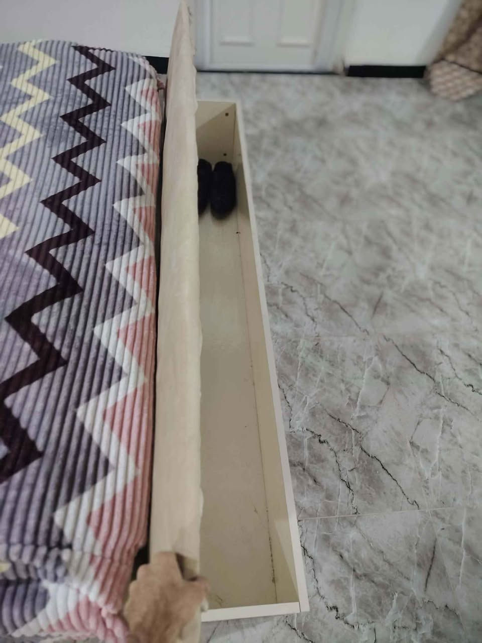 غرفه نوم تركيه ثقيله جدا 7 قطع مقاومه للماء  نظيفه نسبه النظافه 90٪ 
لاستفسار على الرقم ***********
المكان / حي التحرير قرب جامع ال البيت السعر 800 مع النقل والشد 900 موصل, نينوى
