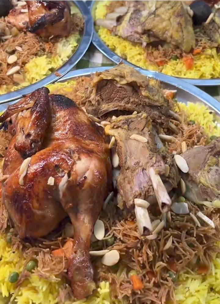عرض عائلي • صينية لحم • نص دجاج