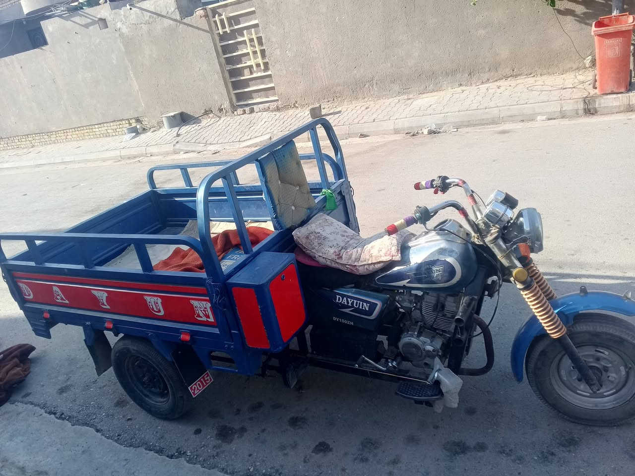 ستوته موديل 16اوراق جاهزه كهربائيات سلف باتري جديد 
السعر 1500 وبيها مجال العنوات كوت والسفحه الشراي اتصل ع رقم  فقط ***********
