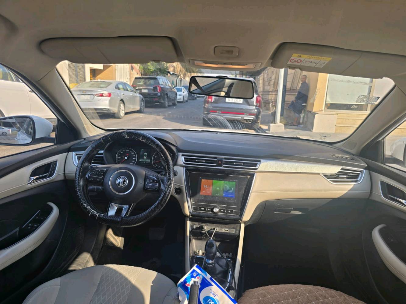 السلام عليكم
للبيع سياره mg5  2023
جاهزه اي نقص مابيها
السياره  حادثها فقط المدكر لامامي وبنيد 
جميع الايرباكات الاماميه سليمه  
شاصي السياره سليم 
تبريد ثلج 
مكينه وگير مكفولات
_ دخول ذكي بصمه 
-شاشه كبيره
_كامره خلفيه
-رادارات خلفيه 
_ اضافه وياها فلات شوته وفلات تبريد وفلتر دهن كير ويه السياره 
وباقي التفاصيل بالفيديو
السعر جدا مناسب مكاني بصره

للاستفسار : ***********