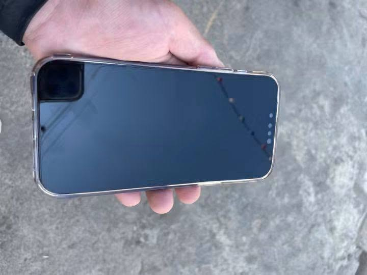 ايفون 13 برو ماكس للبيع فقط
شرق اوسط بطاريه 89
شريحه وحده 256
 جهاز شوفه عينك ب صور محتاج 
اريد ابيعه  تاخذه الك ساعتين تفحص
لان فلوسه راح ينصرفن محتااااج واريد ابيع 
لو ما محتااااج وعلي ما بيعه 
*********** متواجد على الواتساب
 سعر 300

