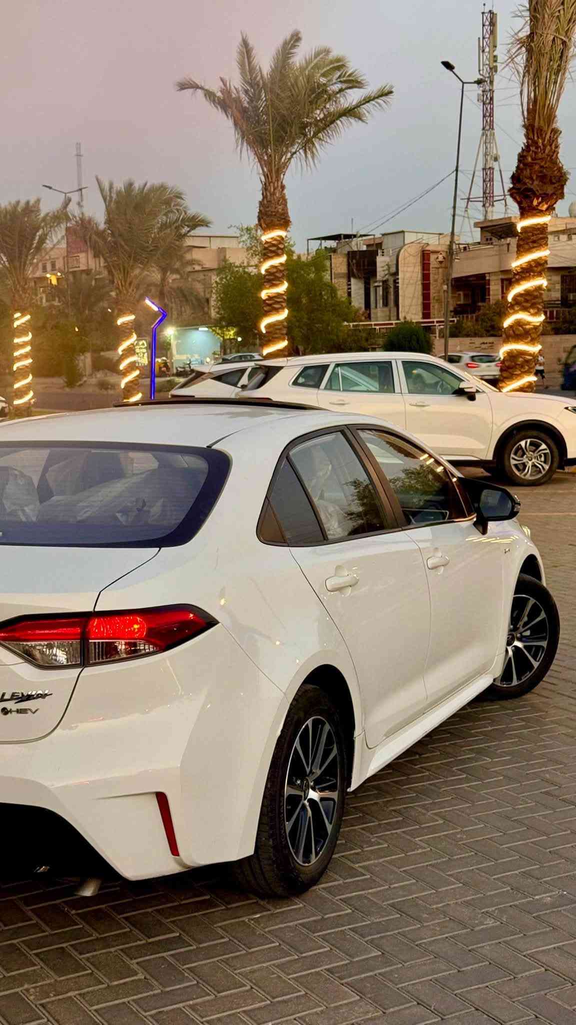 السلام عليكم
كورلا شكل الامريكي للبيع موديل 2024
بأسمي شخصياً هزة جديدة تحويل مباشر 
كفالة عامة السيارة من الصبغ والتبديل والبارد والحالوب 
عدى رصعتين صغار بلقماره كد اصبع اقل 
المواصفات المعروفة داخل مخمل 
شاشة رادار تحكمات قطعتين تبريد 
سيارة جديدة بمعنى الكلمة ماشية 46 الف حقيقي 
مكان السيارة بغداد حي الجهاد حي الحسين
السعر 148 وبيها مجال بسيط
الاتصال على الرقم *********** وبي واتساب
