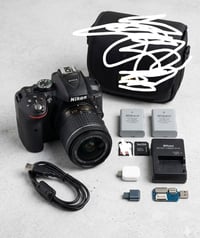 نيكون D5300 • رام ٢ جيجا • بدون حزام الكتف