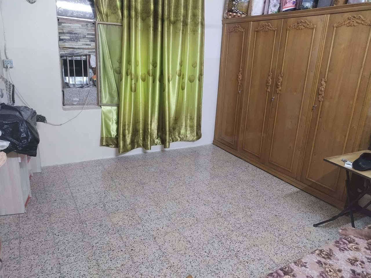 بيت للبيع في حي صدام خلف مدرسة البواسل
200 متر طابق وحد سند طابو
يتكون من كراج + حديقة + مطبخ + هول + ستقبال + غرفتين نوم + صحيات
السعر 110 وقابل للتفاوض
للئستفسار أكثر الأتصال على الرقم ***********
