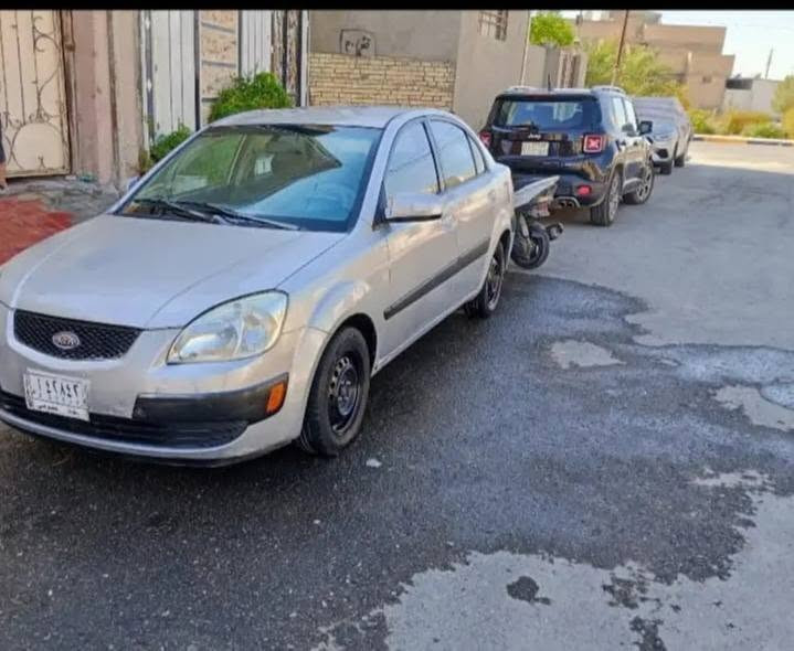 السلام عليكم كيه ريو للبيع موديل 2006 وارد أمريكي حادثه جاملغ الخلفي بيه جراد قليل مكينه 1600 تبريد ثلج رقم بغداد بأسمي سعره ب 63 وبيه مجال مكاني كربلاء. الشراي يتصل. ***********
