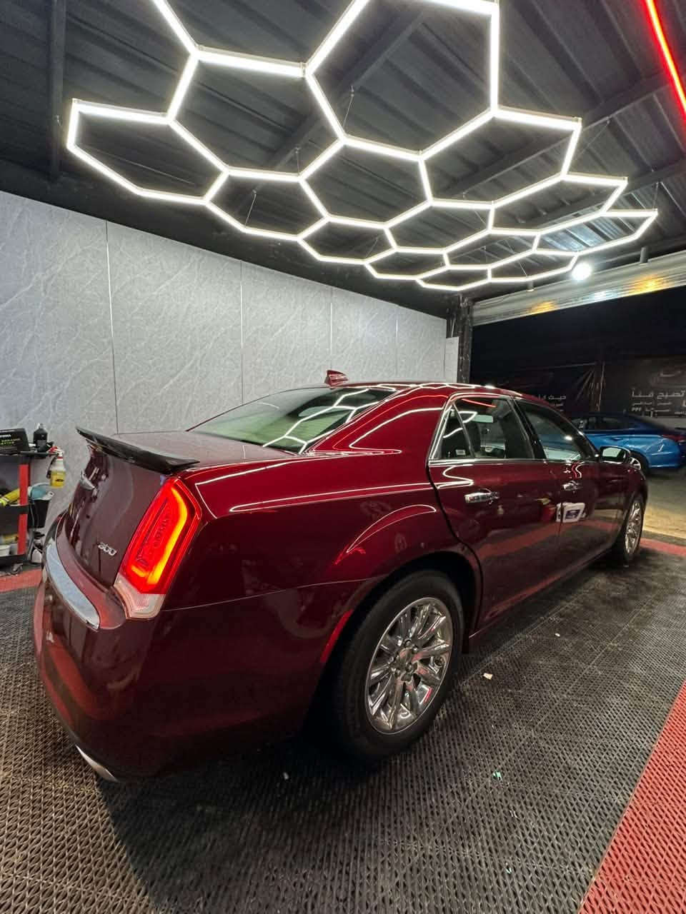 🚘 كرايسلر C300 موديل 2020 🔥
🇺🇸 وارد أمريكي
⚙️ محرك 3600 سي سي

✨ المواصفات:

* بانوراما ☀️
* بصمة أبواب وتشغيل 🔑
* شاشة كبيرة 📺
* كير ماوس
* كشنات جلد مع تدفئة
* وباقي المواصفات المعروفة

💎 حالة السيارة:

* جديدة ونظيفة جداً، استعمال شخصي
* مسويلها إدامة كاملة للكِير والمكينة
* صدر جديد
* تايرات جديدة تخم
* بطارية جديدة
* بدون أي نقص، وجاهزة للاستخدام

📍 الموقع: بغداد
📄 تحويل ثاني يوم
حادث السياره جاملغ وباب فقط قطعه صبغ 
وقطعه تبديل 
📞 للاستفسار والتواصل على الخاص
***********

‭***********
السعر 215 ورقه وبيها مجال اتصل وتدلل

نص مكتوب في الصور:
- en.bidfax.info 9/10/2020 8:41:40 AM 000-28560287 - 10/07/2020 - IAA