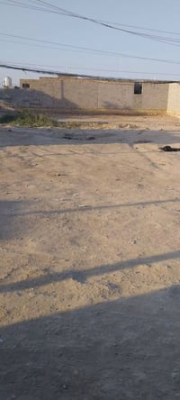 ٤ قطع • ٨٠٠م • حي الحسين