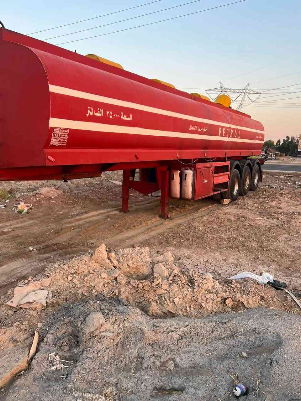 السلام عليكم تانكي للبيع حدادي دناكير سكانيه
تايرات 22 ونص تايرات نص عمر الحمولة 35 
جاهز للعمل 

العنوان ميسان العمارة للاستفسار على الرقم 
***********
