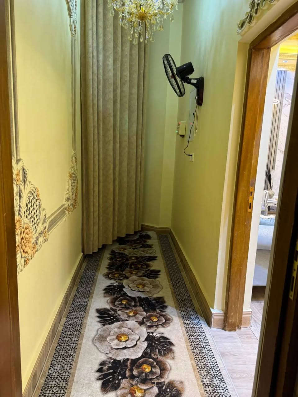 بيت للبيع 200 متر في منطقة ياسين خريبط الزون الثالث طابقين السعر 450 وبيه مجال بسيط للاستفسار *********** او مراجعه مكتبنا عقارات البزوني الكائن في منطقه ياسين خريبط قرب سنتر دار السلام مقابيل الحديقه
