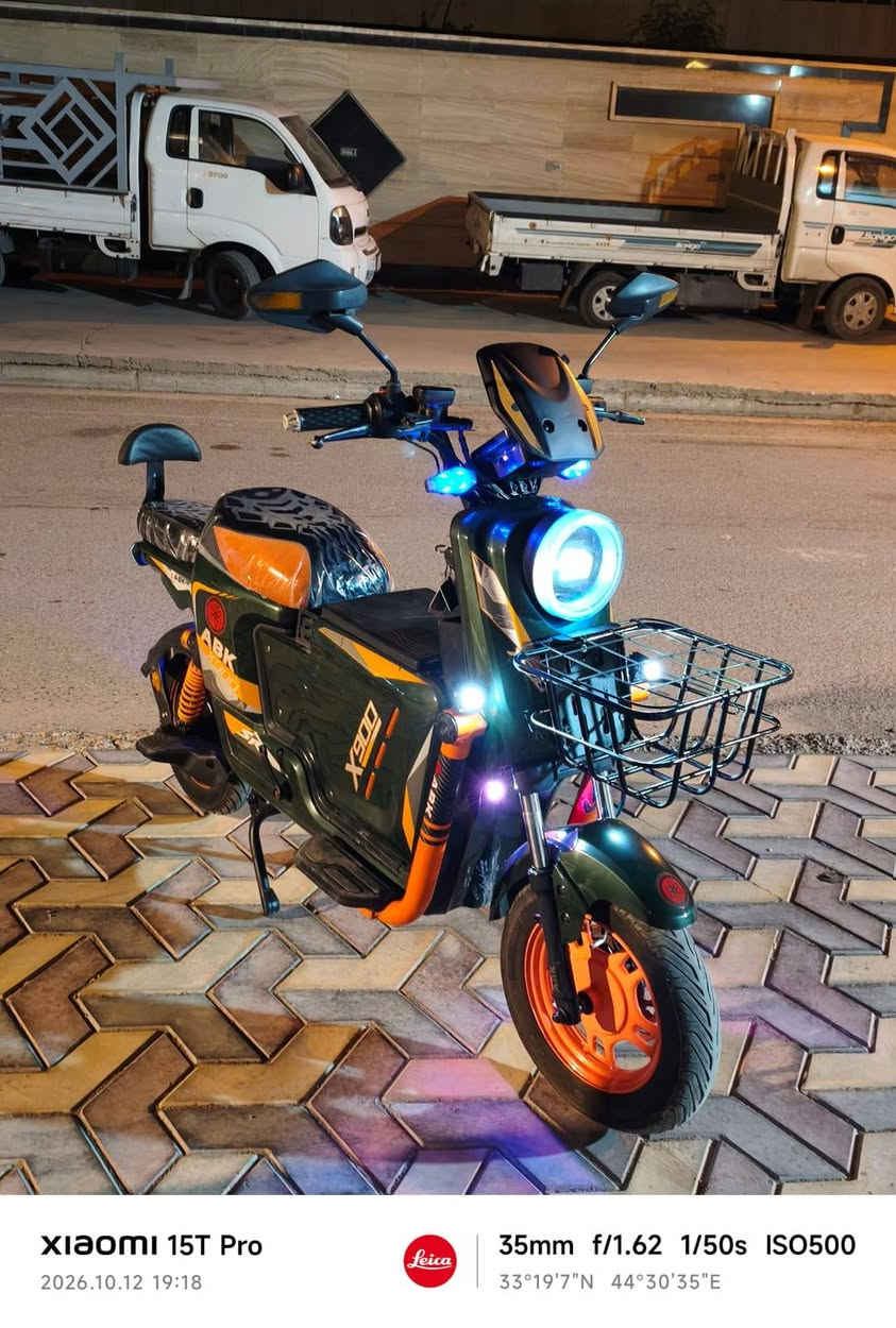 X900 • ٥بطاريات • شاحن اصلي