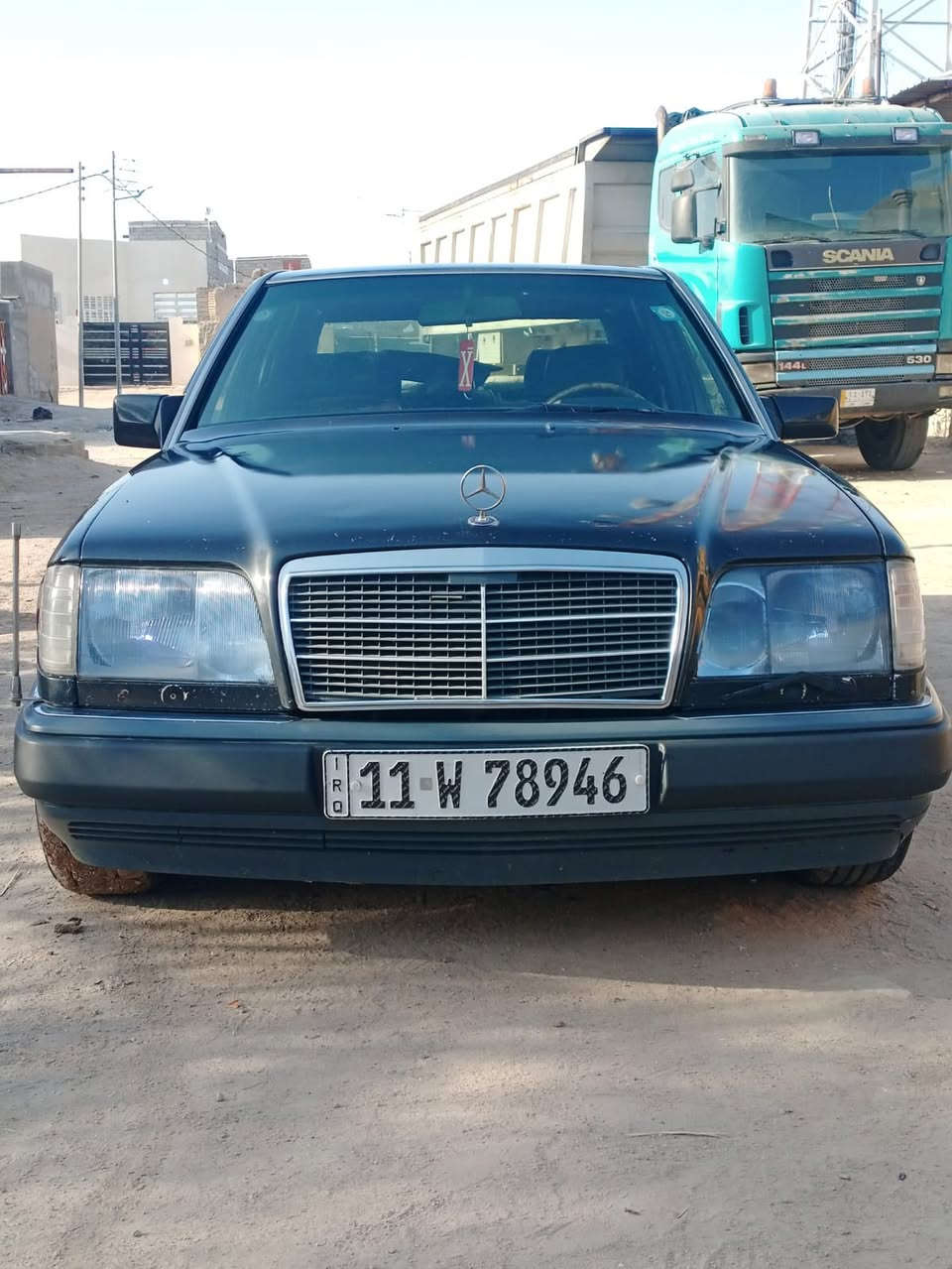 سلام عليكم مارسدس للبيع مكينه  في في تي رقم بغداد بسم راعيهه مكاني  بصره دير***********
