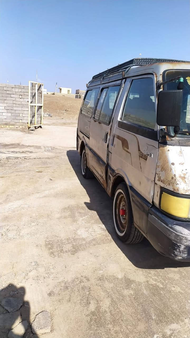 سلام عليكم كيه بسته للبيع موديل 92 مكينه وكير وبم وكسن كفاله شرط الرقم احمر ذي قار السعر 15 وبيهه مجال للشراي رقم الهاتف ***********.المكان ناصريه
