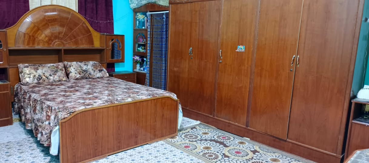 السلام عليكم
غرفة نوم صاج 
البصره قضاء الصادق 
***********
