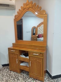 هاي غرفه البيع نضيفه كلش ما صالي هواي ماخذه اقل سنه ريده 900 بيه مجال ...
