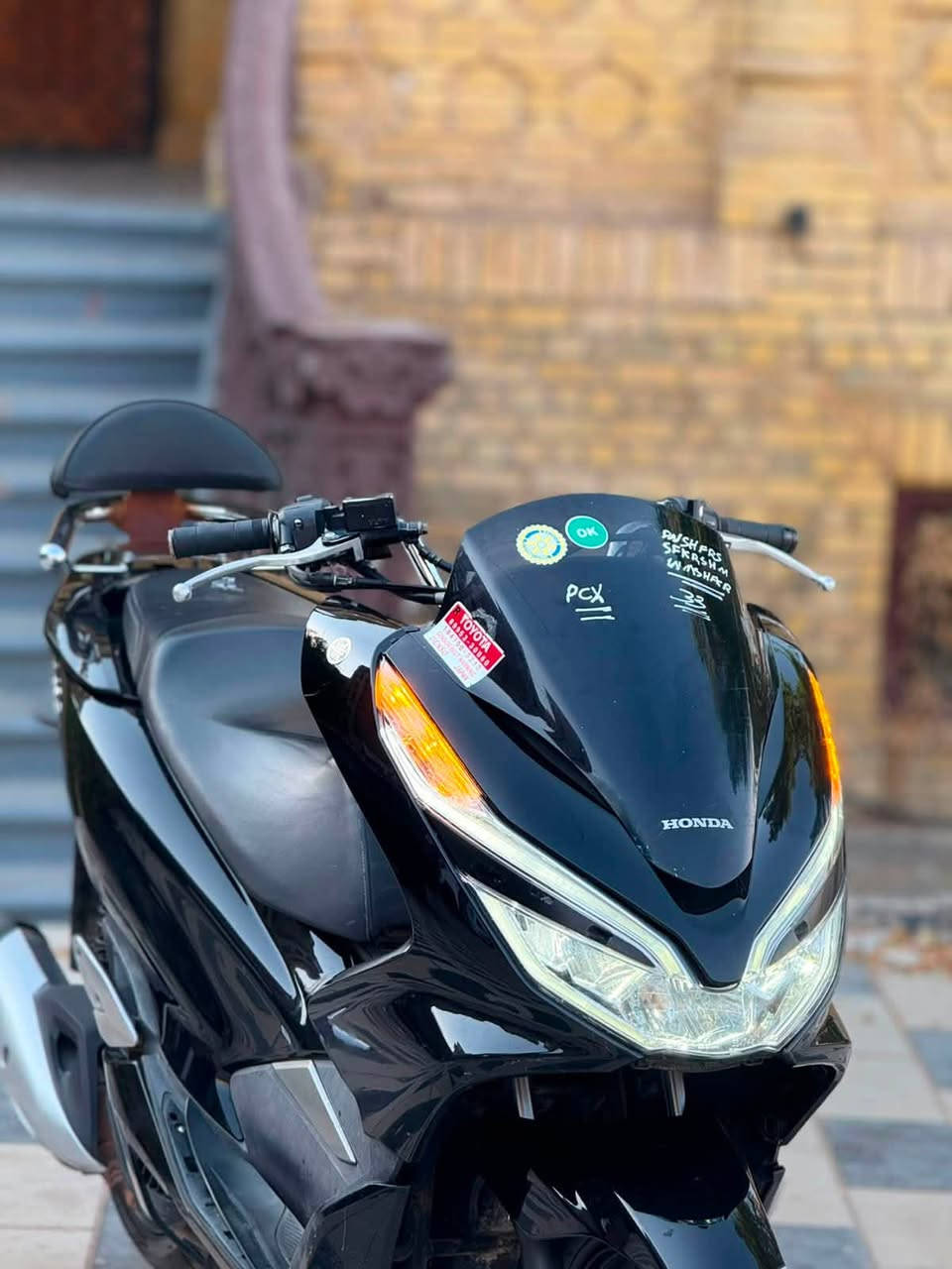 للبيع دراجه pcx  جيل ثالث بصمه الحديث  يوماهاالاصلي  مكينه 150 حساس حرف A نوزل خطين ستان كهربائي ماشيه 24الف زيرو الدراجه حساس ازدحام دراجه جديده  حساس شلعه معدل خير من الله دراجه تتعب تكول جديده مال جناي  مكان بغداد الكرخ السعر مليون و900 وبيهه مجال وبيهه مجال والاستفسار***********
