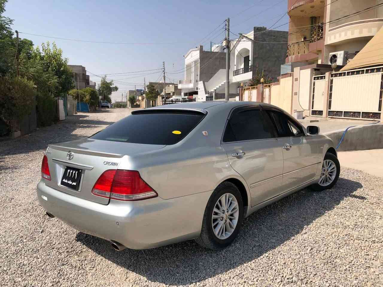 شاهینە مووس 2005 کامل مەسرف کراوە هەموو گیانی بەشەرت دوو دگمە ناو زەرد کوشن کارەبا ئاوێنە کارەبای چوار تایەی لۆکی لەژێرە دارو بەردی بەشەرت کۆدی بۆ کراوە لەسەر دەقی شەریکە ماوەتەوە ژمارەی مۆبایل ***********
