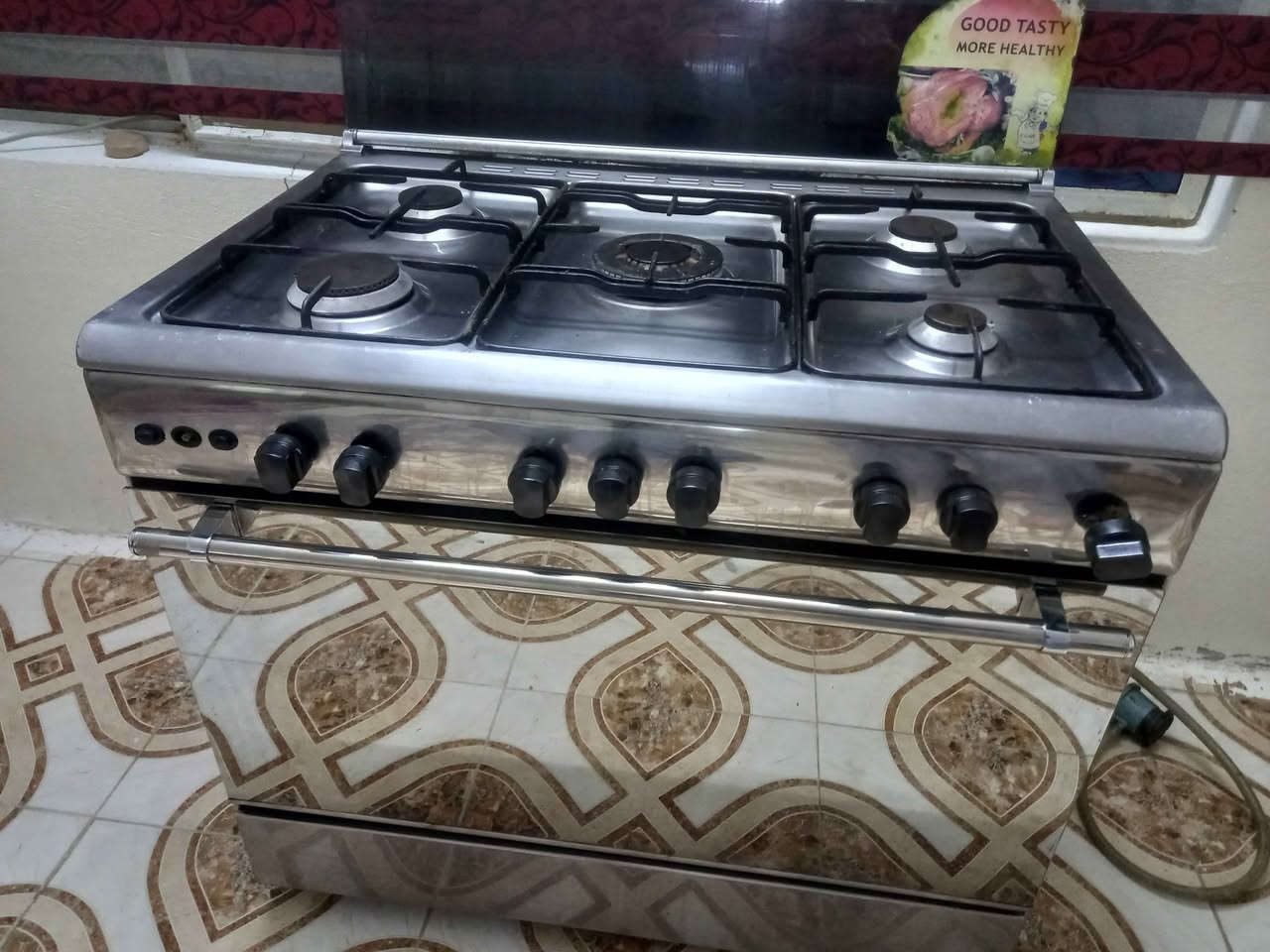 طباخ رويال للبيع شرط الشغل السعر ١٣٥ ألف العنوان موصل حي الصدام بعد السيطرة عالشارع العام طريق بعشيقه *********** *********** يوجد توصيل داخل الموصل أجره عالمشتري موصل, نينوى
