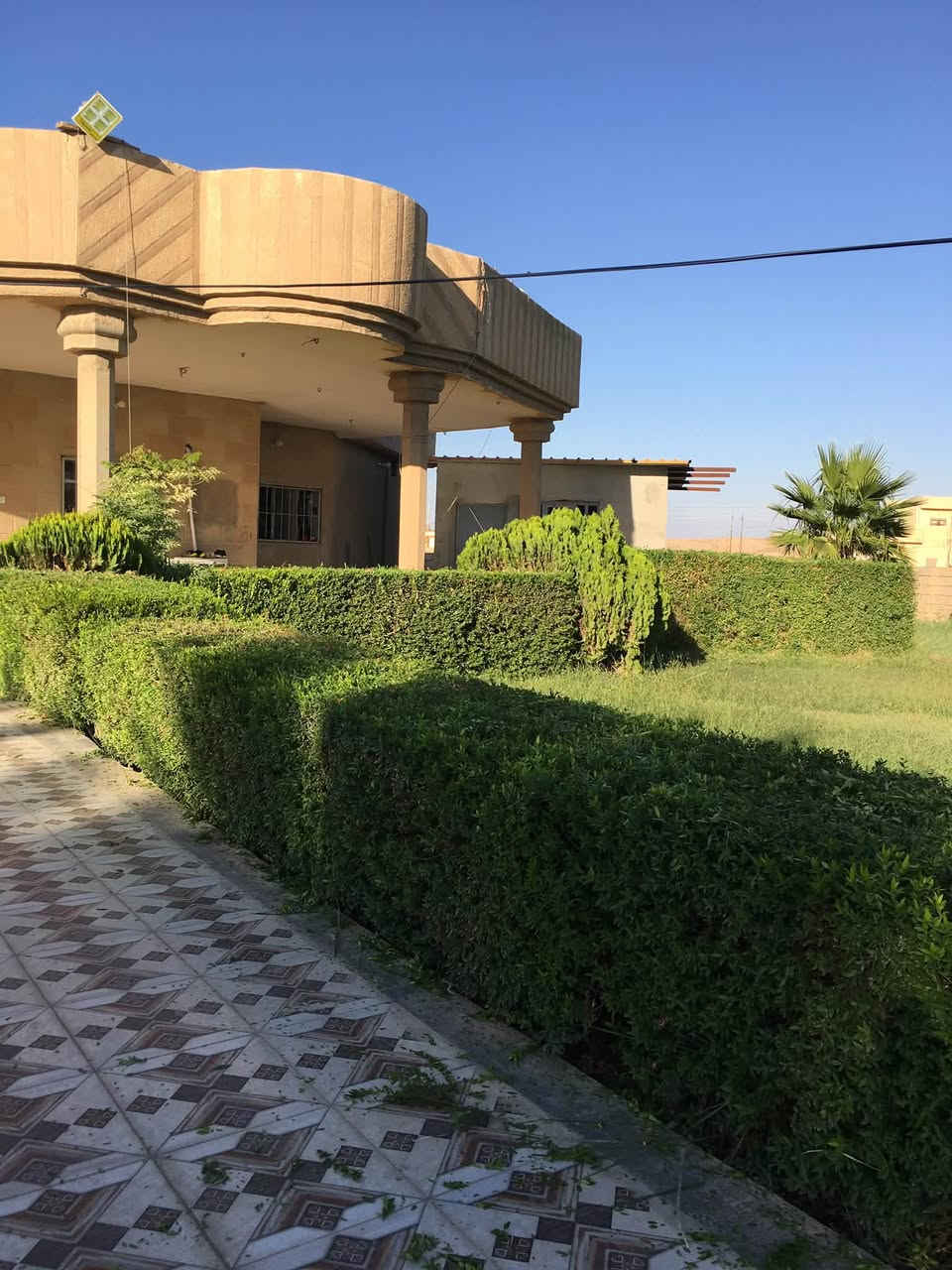 السلام عليكم 
يوجد كادر لتنضيف وتقليم كافه انواع الاشجار  وتنضيف البساتين من نتضيف وحش الادغال 
بسعر يرضي الطرفين 
للاتصال او المراسله 

‭***********‬
***********
