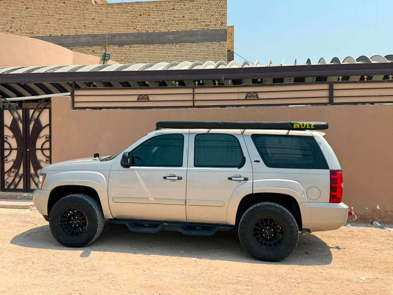 تاهو 2008رقم بغداد تسجل جديد قرار 102 مداور ثاني يوم  
 نوع z71
السياره مزوده بل كامل في دولت الكويت 
شركت العايش 
السياره مبرمجه ومفتوح سرعته بل كامل 
السياره كفاله عامه فقط بارد في الباب الخلفي 
الموصفات حداديه كامله  
أولد مان ضمان مدى الحياه 
سستم صوت ال باين
دوس شركه Bvll
كشنات كهربائيه  تدفئه تبريد 
تحكمات ستيرن كروز سرعه 
بلاجكتورات خلفي +امامي من شركه Bvll
ويل ميثود اصلي وكاله 
تخم تاير جبلي عشر طبقات 
مكينه 8سلندر فتحه كشنات جلد تدفئه 
السعر (220) وبيهه مجال 
السياره جديده وبل عافيه عل ياخذه ينسه التعمير 
***********
