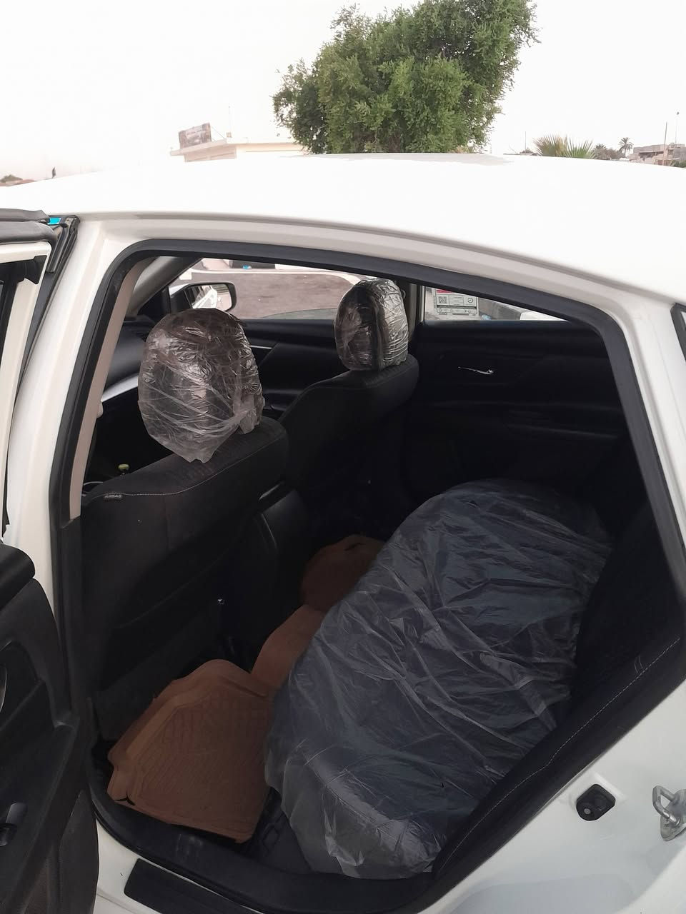 نيسان التيما ١٧كير جديد موديل ٢٣تخم تيرات جديد صدر أمامي خلفي جديد سيارة باسمي سنويةجديدةل٣١ سعر١٢٢للتواصل ***********

