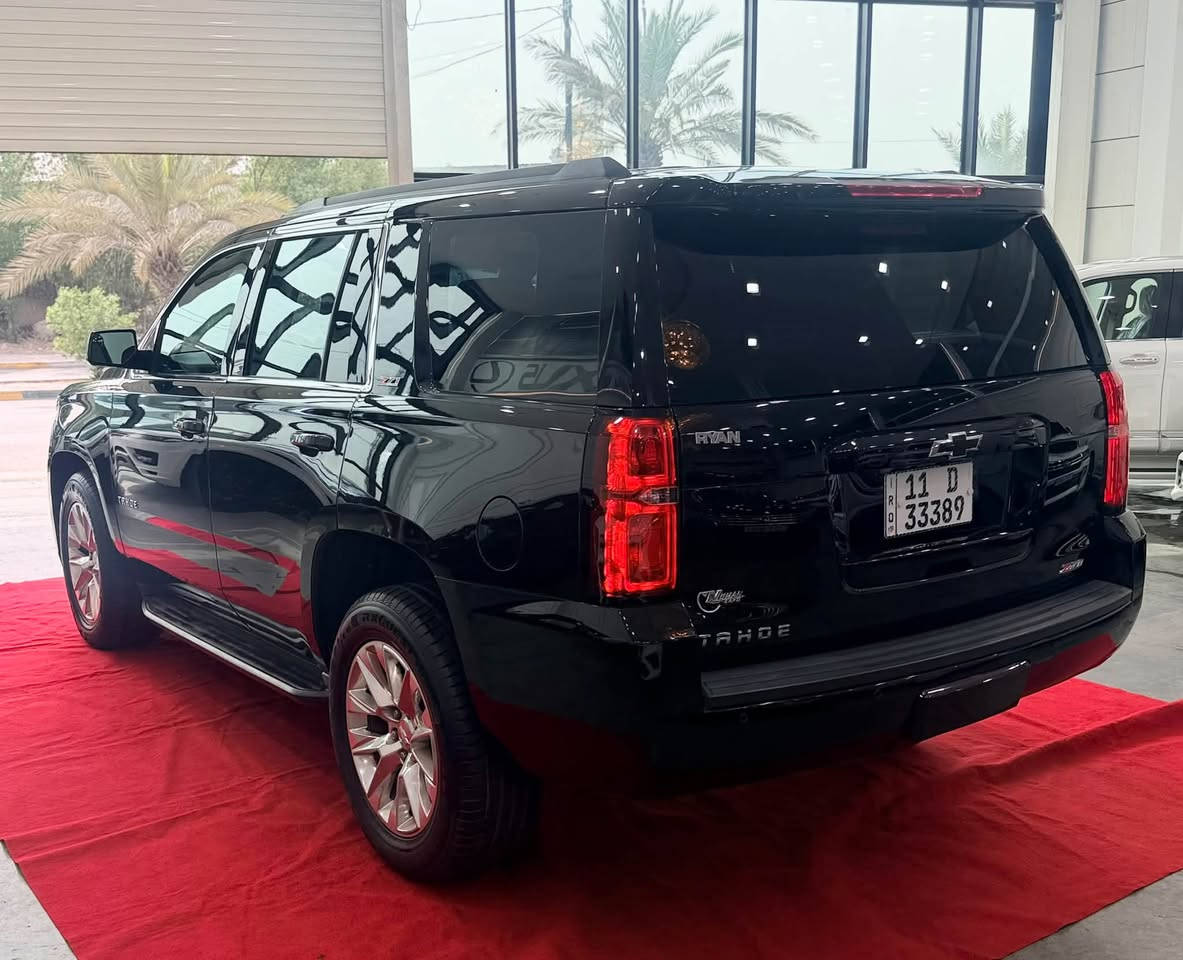 السلام عليكم 
تاهو : LT 
موديل : 2019
ماشية :67الف ميل
المواصفات 
تشغيل عن بعد 
تحكم ستيرن جهتين 
كروز سرعة 
رادارات 
تحديد مسار 
قيادة ذاتيه 
شاشة 
شاشة وسطية 
كاميرا 
كشنات كهرباء 
كشنات الخلفية كهرباء 
كشنات جلد 
كشنات تدفئه 
كشن هزاز 
ذاكره خزن ميموري 
اناره داخلية LED
لد امامي 
لايت زنون 
بلوجكتور زنون 
بك لايت لد 
تبريد بيانو 
ستيرن هيتر 
سبايدر خلفي 
دوسات 
3 قطع تبريد 
7 راكب 
نظام اطفاء 
صاجات 
ويل كب كروم
مري شفط كهرباء 
سستم صوت سماعات 
حساسات امامية + خلفية 
صندوك كهرباء 
نيكلات 
المكينة 8 سلندر 
 5300 
الون : اسود
(رقم بغداد مشروع وطني الجديد بأسمي ) 
الحادث : تقرير مياه امطار تعمل وتسير وبتحميل صار بيها شخط بل باب امامية يمين
العنوان: بغداد الكاظمية قرب مرور الكاظمية معارض جكوك شركة البحر المميز 
السعر :٣١٠
للاستفسار 
صباح الفتال
***********

نص مكتوب في الصور:
- RYAN AUTOMOTIVE.COM