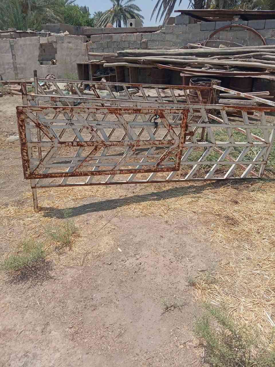 السلام عليكم محجر كيا حمل نثيه  نضيف مكان بابل مشروع المسيب. السعر 225 وبي مجال.   استفسار. ***********.
