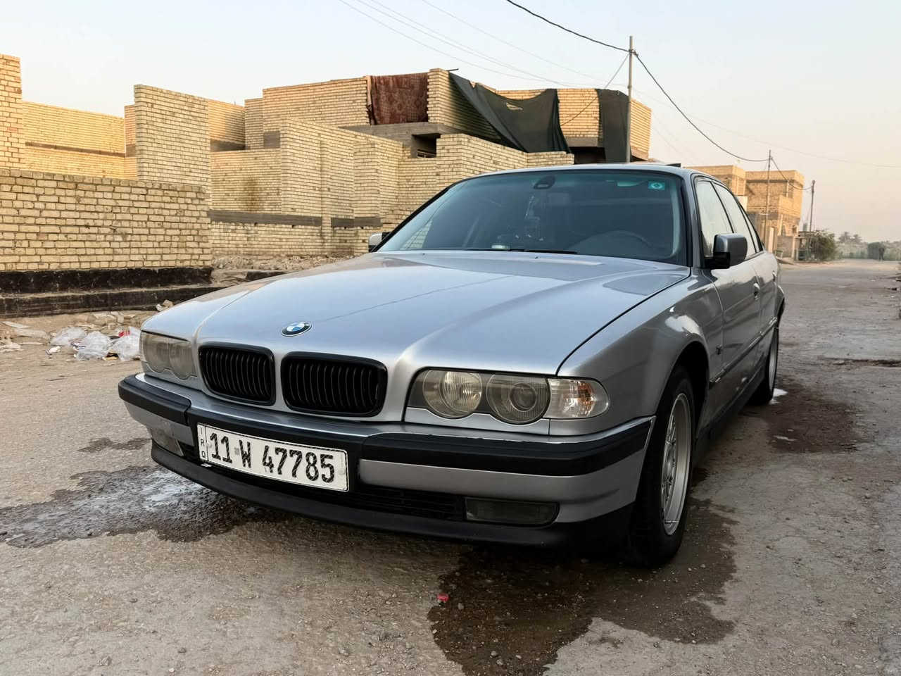خفاش ٧٤٤ • ٢٠٠٠ • رقم بغداد