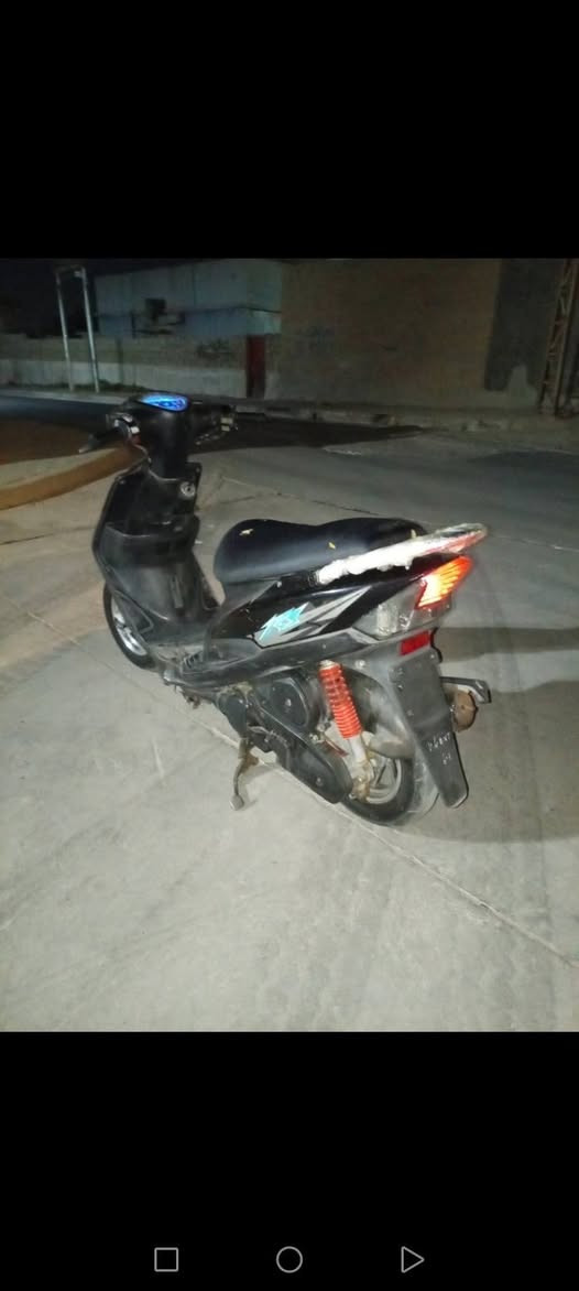 للبيع ماكس عدله بوشه 49 بلاد مامفتوح كفرات مختم ويه المكينه دراجه نظافه فول دراجه بلاديه  تايرات جدد كهربائيات كله شغال لايتات نقصها بريك امام فقط السعر  700 وبيها مجال  رقم ***********

نص مكتوب في الصور:
- ٦ تشرين الأول، ٢٠٢٥
- كركوك ٧:٠٥ م