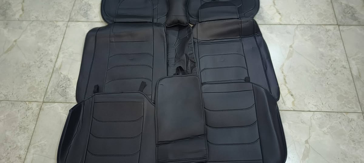 دشمه جلد مبطنة ٥ طبقات اسفج معه 4 مخدات جلد دوشمه جوكر ٥ راكب سعر ٣٥ يوجد توصيل ٥ جميع محافظات العراق ***********
