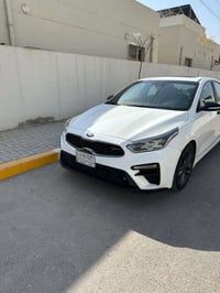 كيا فورتي 2020 امريكي GT  فول مواصفات واحد على واحد  2000 دوش كير AT ا...